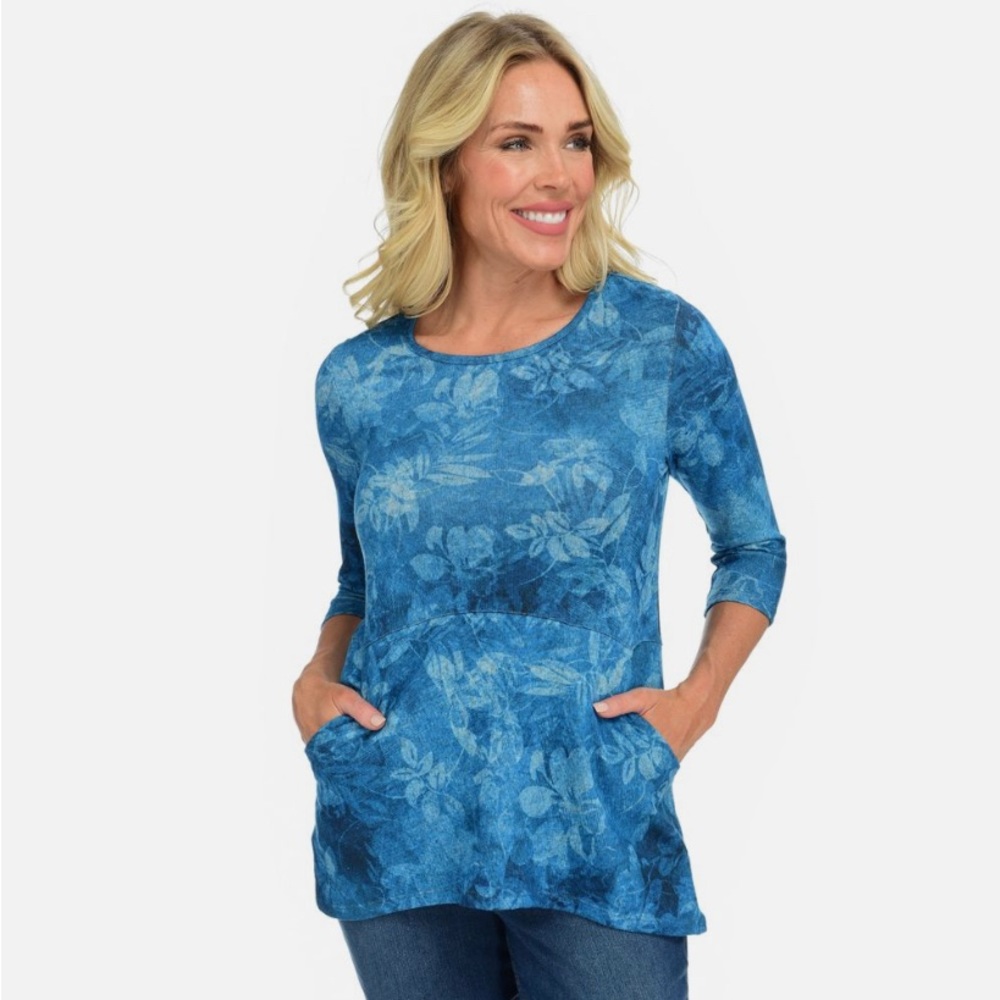 Christopher & Banks Button Back Tunic with Pockets